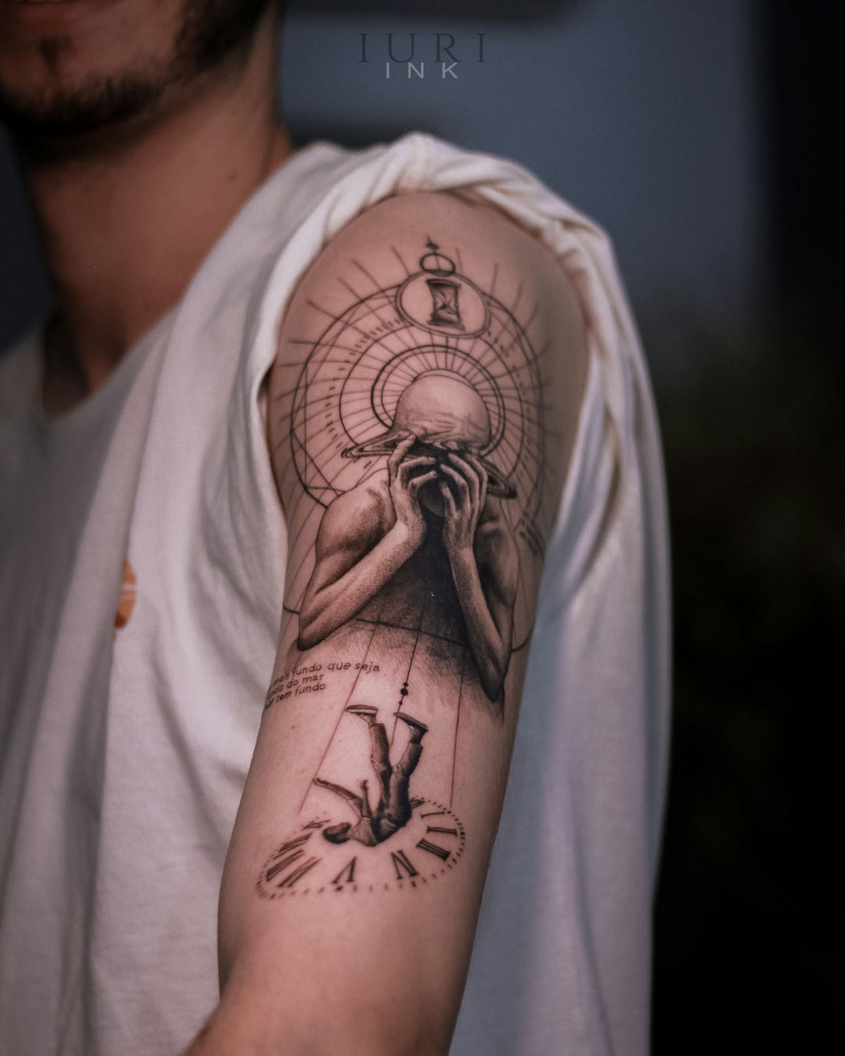 Tattoo artist Iuri Waitzberg