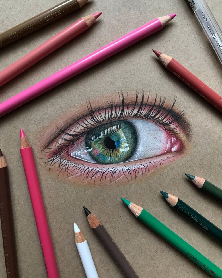 Реалистичный глаз цветными карандашами