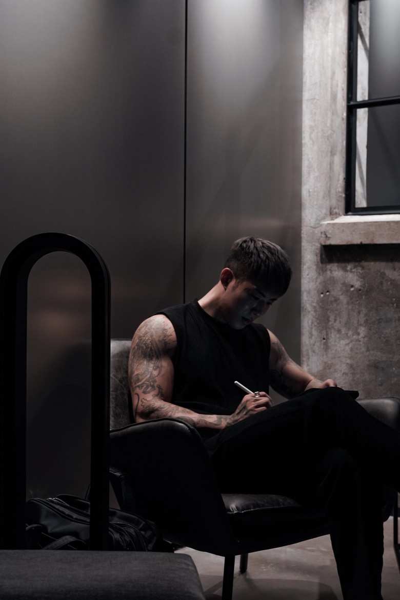 Tattoo artist Jaeung Park aka Park Tattooer
