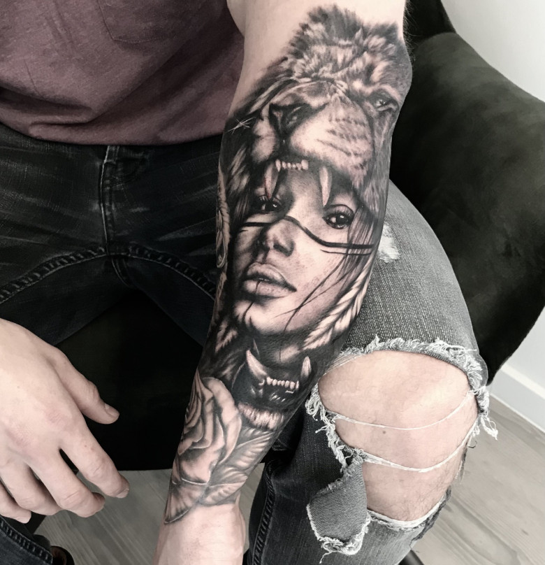 Tattoo artist Patrick Fumfar