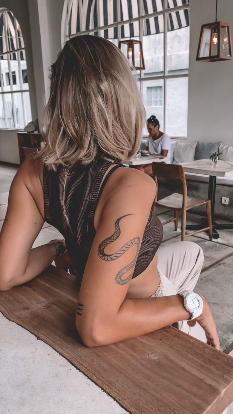 Татуировки девушек на Бали 