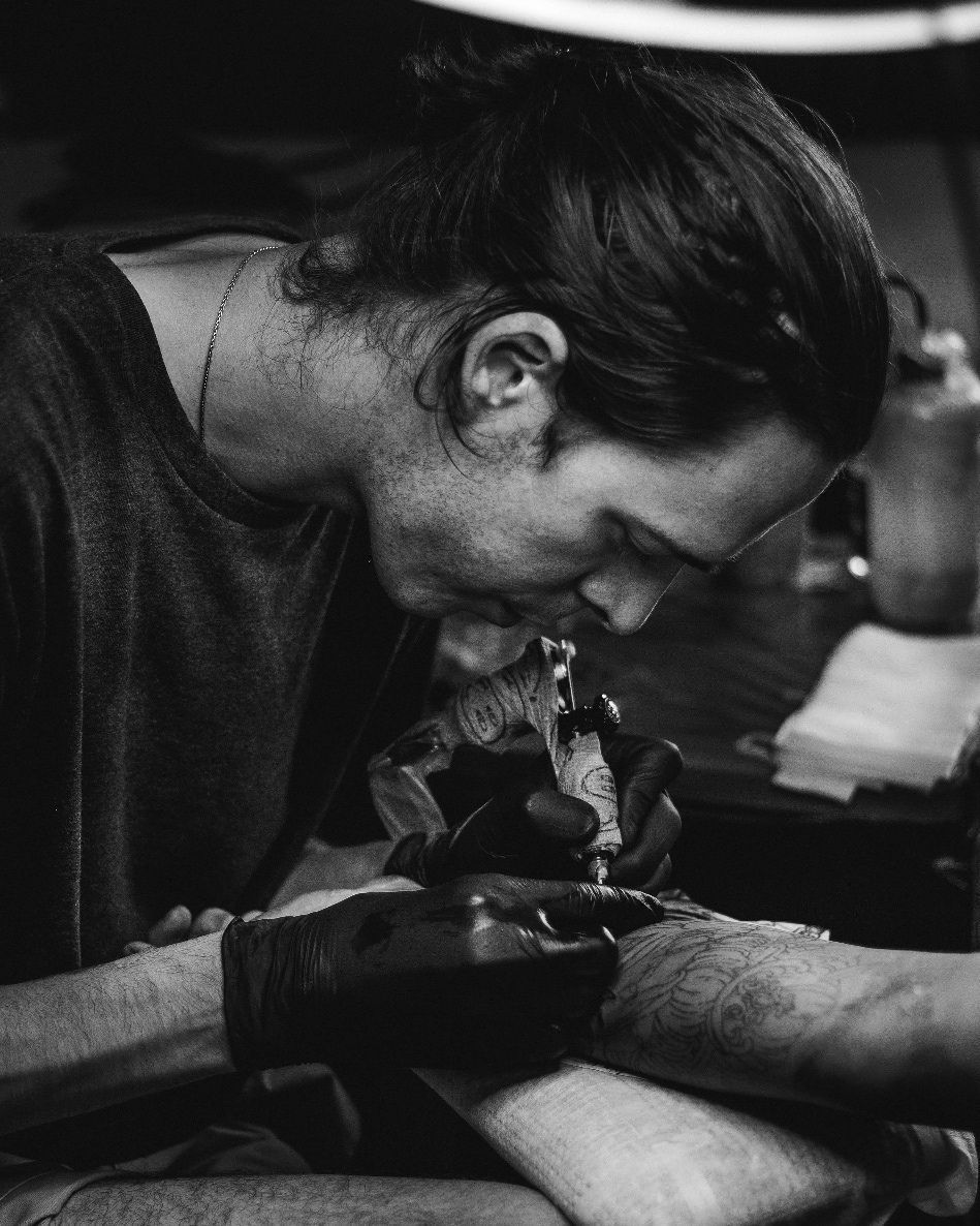 Tattoo artist Egor Kubrak