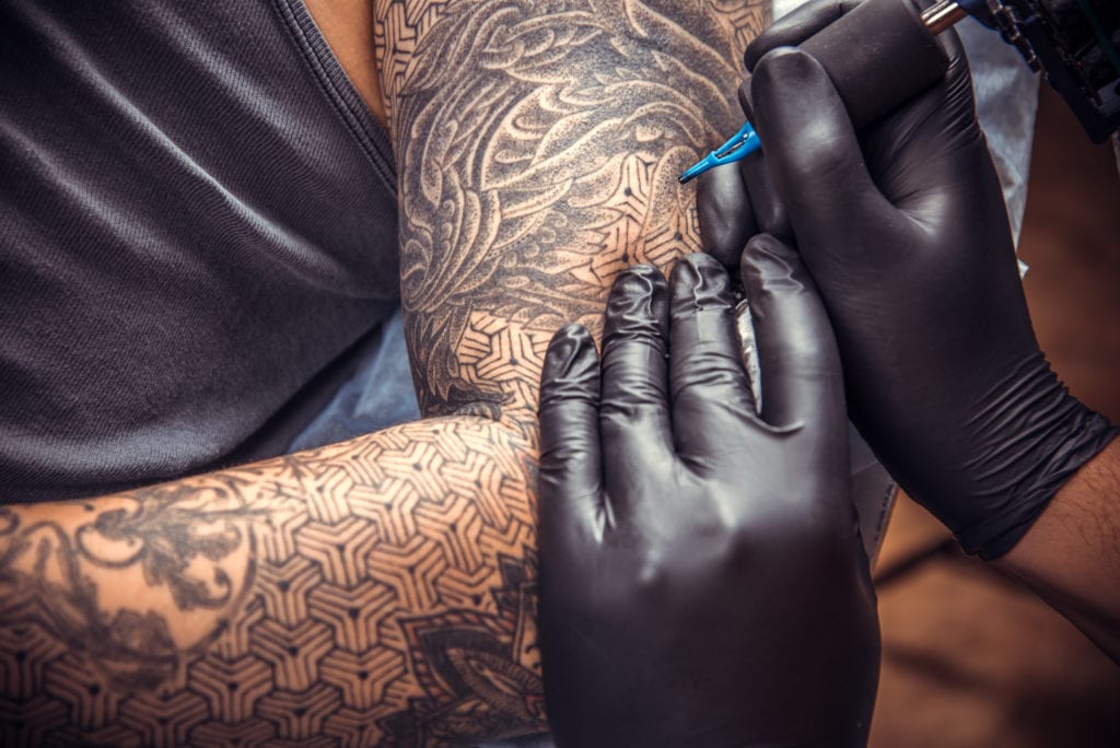 Татуировки могут стать причиной рака кожи