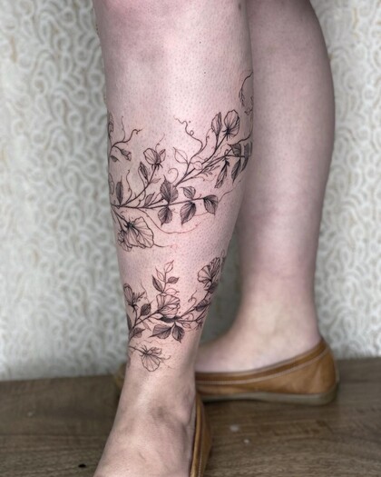 纹身灵感 #47063 纹身师 Lyria Flora la moon