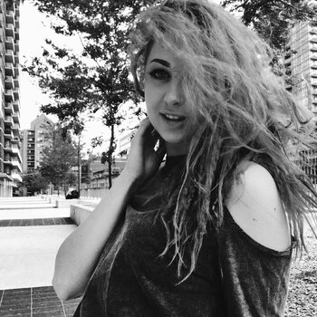 纹身师 Antonina Troshina