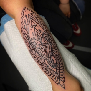 🔥 热门照片、模特作品集  #52088 纹身师 BLACK CLOUD TATTOOER