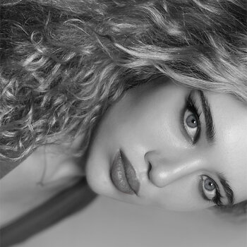纹身师 Polina Belova 