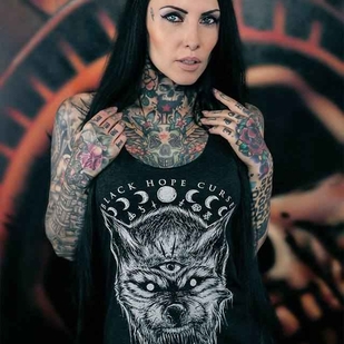 🔥 热门照片、模特作品集  #9435 纹身模特 Makani Terror