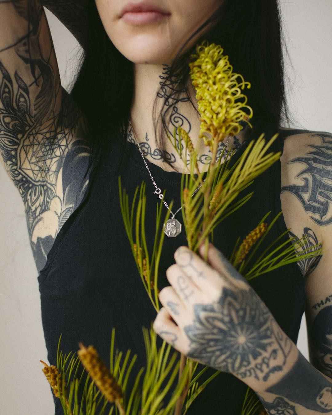 纹身艺术家、模特和电视明星Grace Neutral | 英国