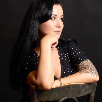 纹身师 Nadiya Abdrakhmanova
