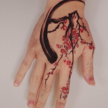 由首尔的Arirang创作的性感东方纹身