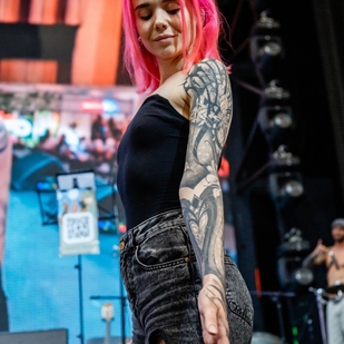 🔥 热门照片、模特作品集  #72584 纹身师 Roma Kumaro 
