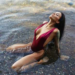 🔥 热门照片、模特作品集  #23935 纹身模特 Anna Saharova