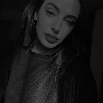 纹身师 Valeriya Zhuravleva