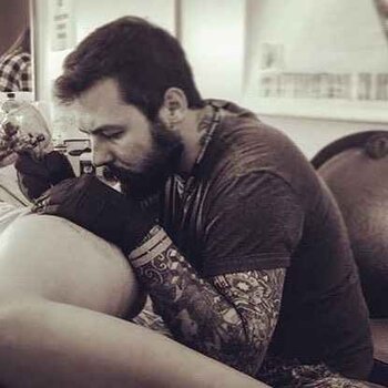 纹身师 Paul Davies