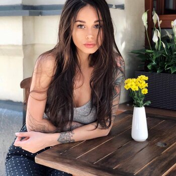 纹身模特 Diana Melison