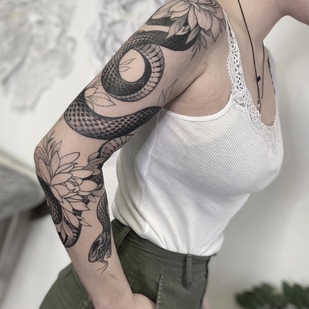 🔥 热门照片、模特作品集  #45663 纹身师 Sasha Tabuns