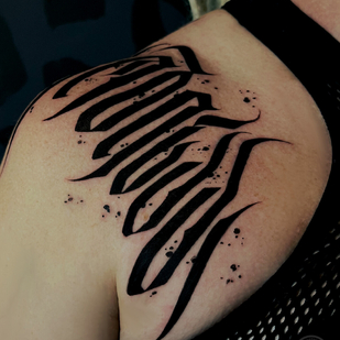 🔥 热门照片、模特作品集  #95699 纹身师 Perforator Tattoo Studio