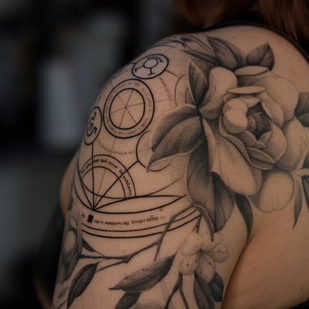 🔥 热门照片、模特作品集  #104541 纹身师 Denis Rozhkov