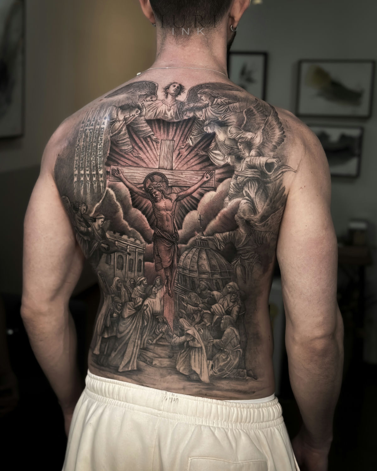 Tattoo artist Iuri Waitzberg